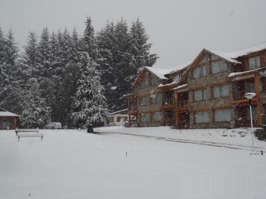 Unquehue Apartamentos Dormis Villa La Angostura Esterno foto